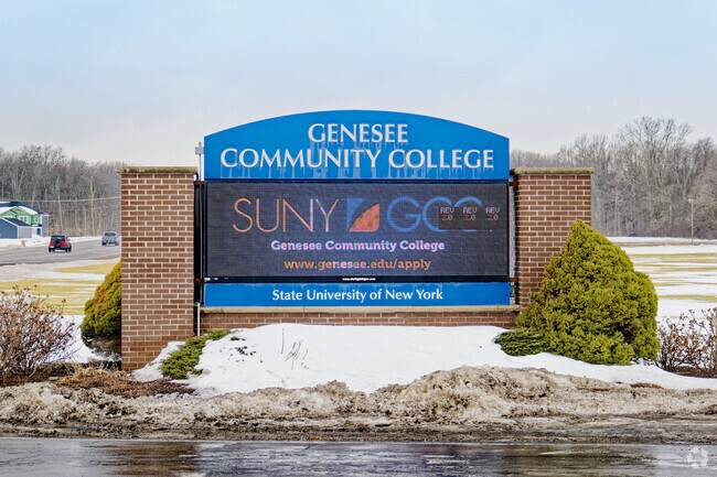 Genesee Community College in Batavia has a student to faculty ratio of 23 to 1.