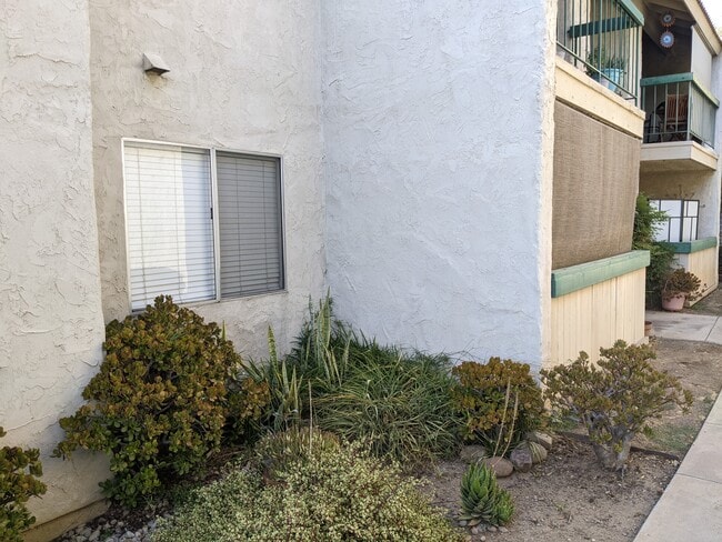 12710 Lakeshore Dr unit G, Lakeside, CA 92040 - photo 4