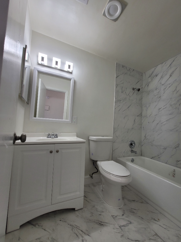 224 SE 9th Ave, Deerfield Beach, FL 33441