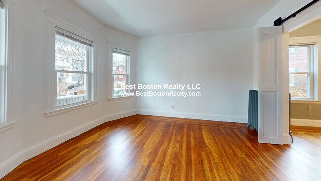 27 Walter St unit 1, Medford, MA 02155 - photo 6