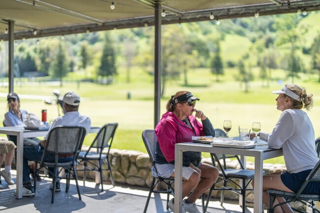 After a round of golf, come to the Santa Teresa Golf Club Grill for a glass of wine.