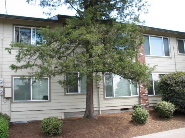 4204 - 4232 SE Cesar E Chavez Blvd, Portland, OR 97202 - photo 4