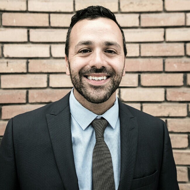 Agent Photo