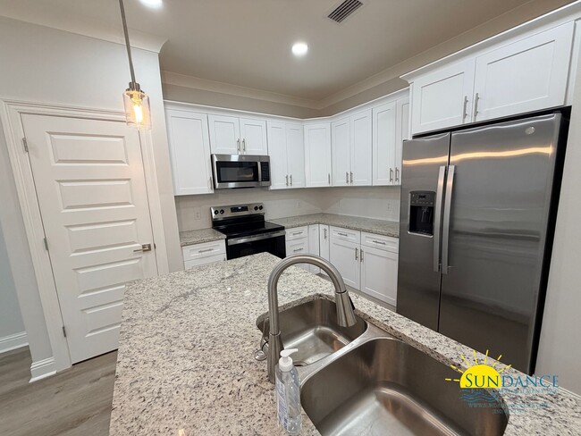 705 Woodlawn Ave NW, Fort Walton Beach, FL 32547 - photo 4