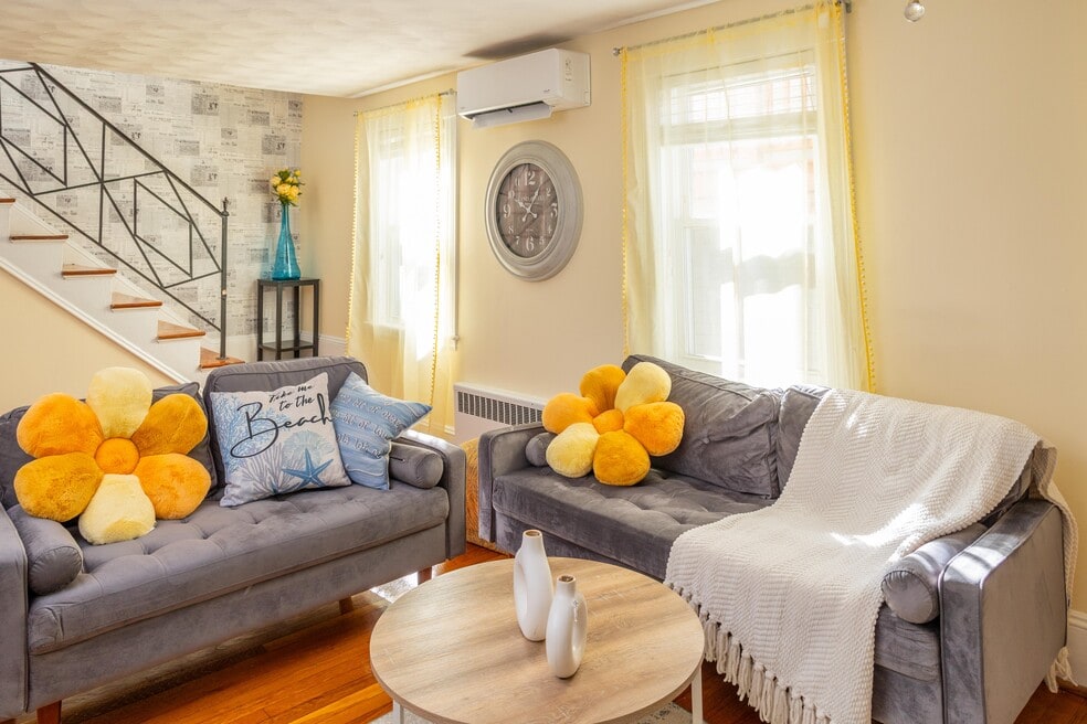 85 Beach Rd, Winthrop, MA 02152 - photo 1