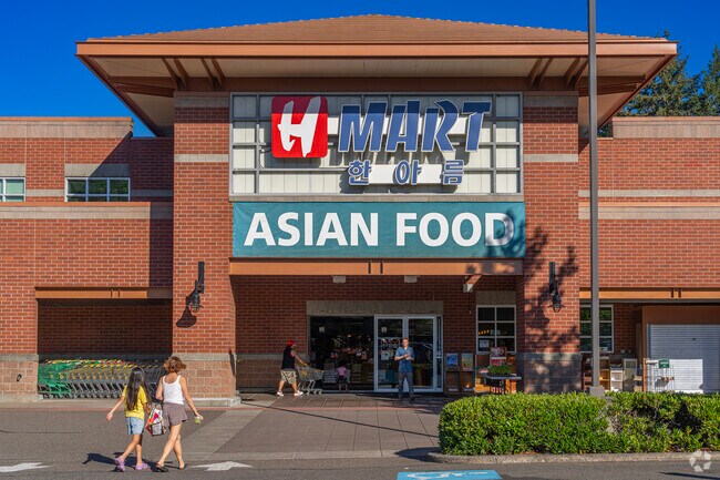 Shop for asian groceries at H-Mart of Pacific Highway in Bull Mountain.
