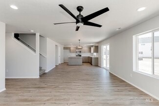 209 Aquamarine Ave, Caldwell, ID 83605