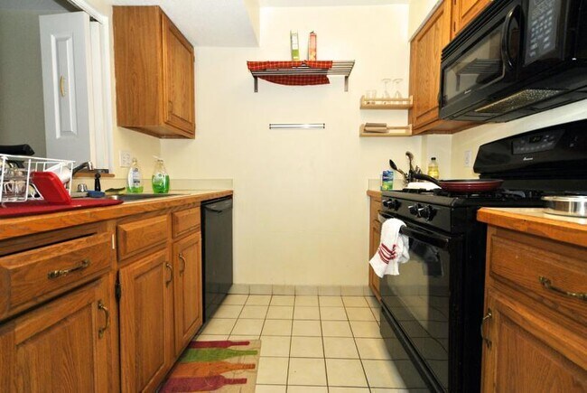 158 Kelton St unit 507, Allston, MA 02134 - photo 2