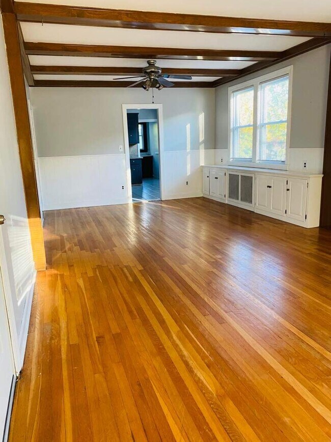 620 High St unit 2, Middletown, CT 06457 - photo 5