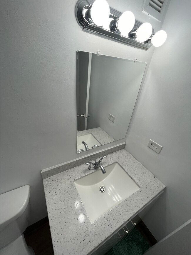 Four Ambassadors Condominiums unit 1423, Miami, FL 33131 - photo 5