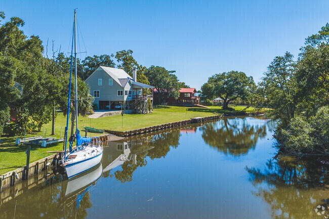 Many homes in Lourdes have waterfront access.