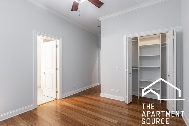 1533 W Warren Blvd unit 407, Chicago, IL 60607 - photo 5