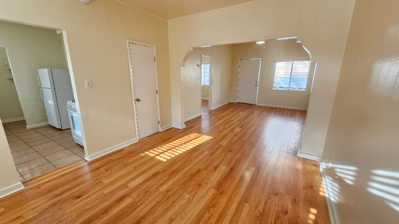 340 Douglas St unit 340, Los Angeles, CA 90026 - photo 1