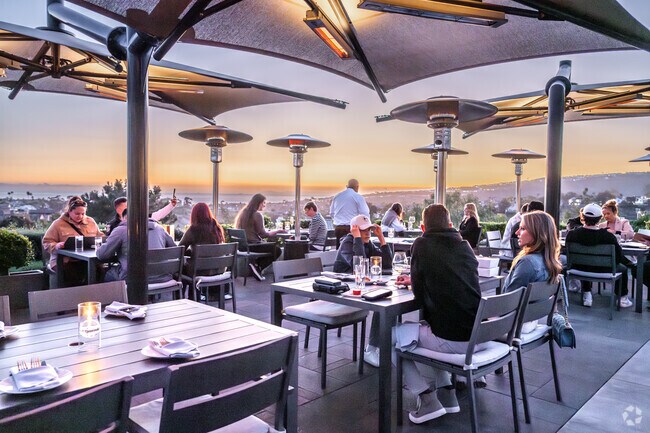 Bodega Angelina is a popular restaurant for Bear Brand at Laguna Niguel residents, for its delicious Italian food and sweeping ocean views.