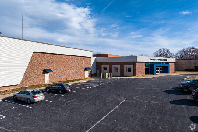 Smaller class sizes are a big draw for Fordland High School students.