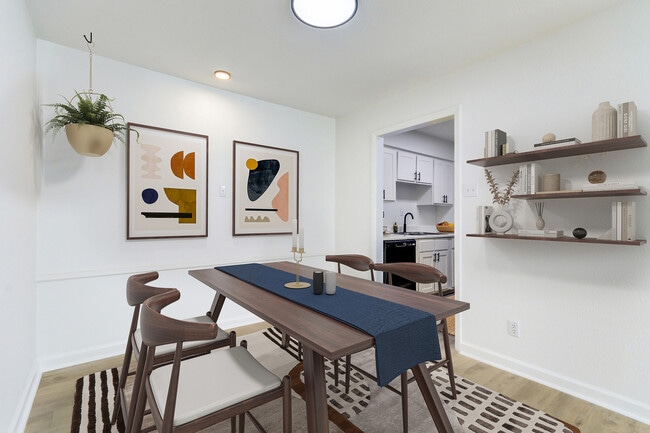 B3 Floorplan 2 Bed x 2 Bath Dining Room