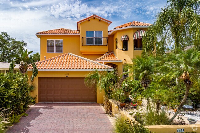 A few Spanish style homes are in and around the Downtown New Port Richey area.