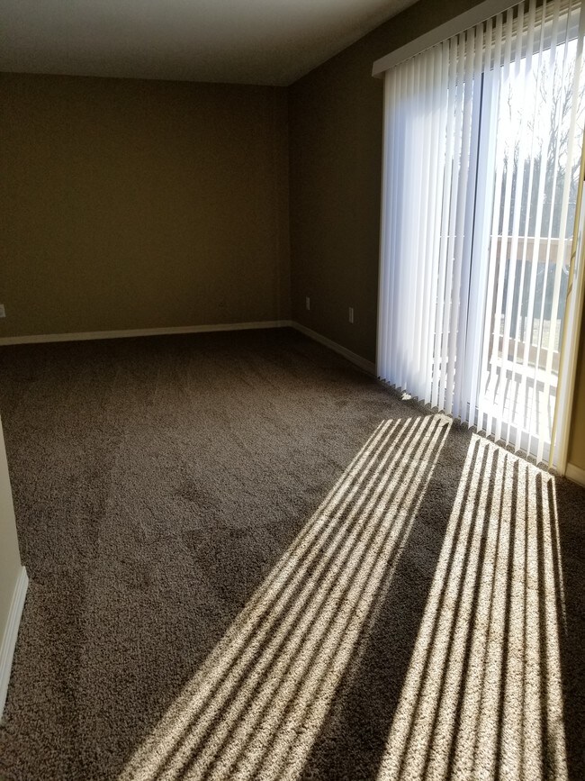 Sheridan Crossing, Olathe, KS 66061 - photo 4