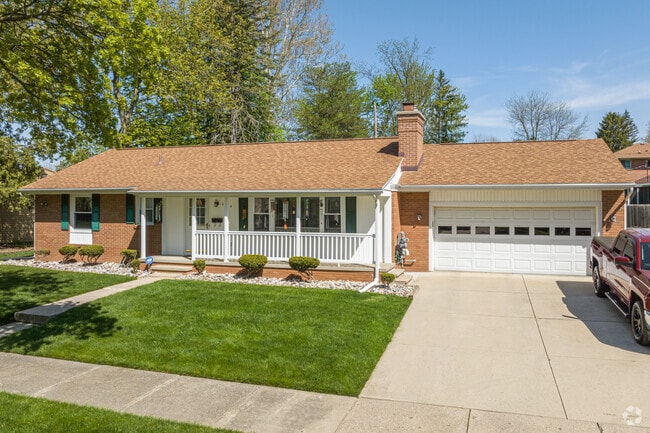 Ranch-style homes in Lewton Rich often feature modern updates.