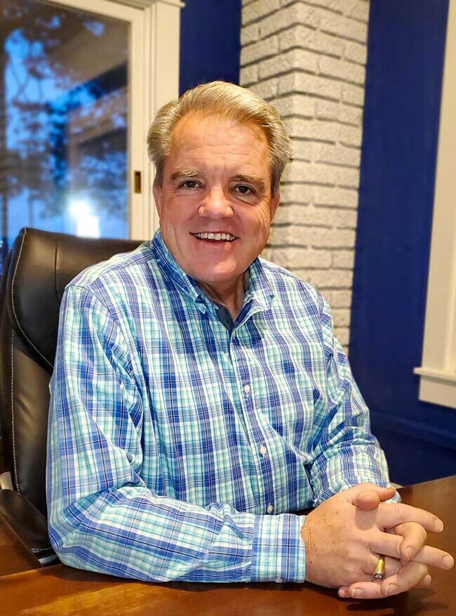 Roger Lowe