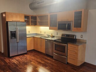 1400 NW Irving St Unit 319, Portland, OR 97209