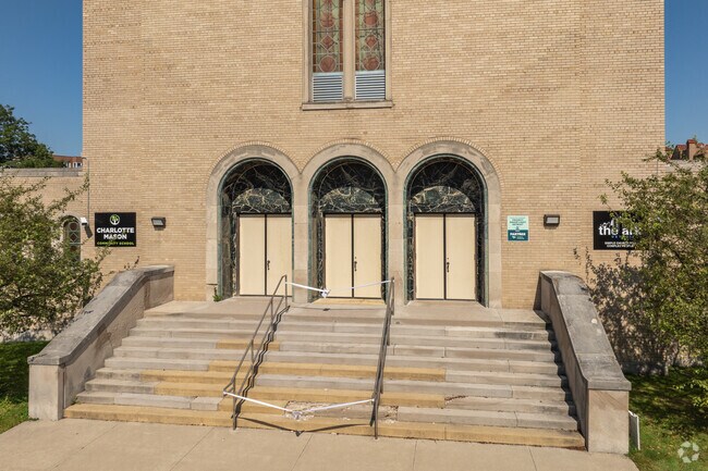 Charlotte Mason Community School entrance.