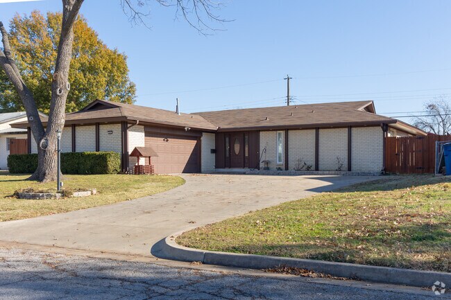 Large driveways and L-shaped floor plans are also common in Western Village.