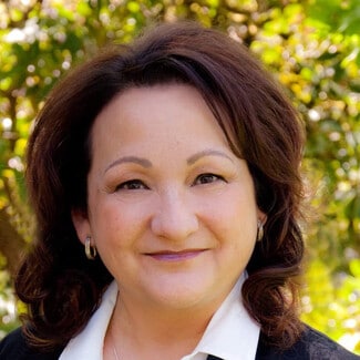 Laura Winner