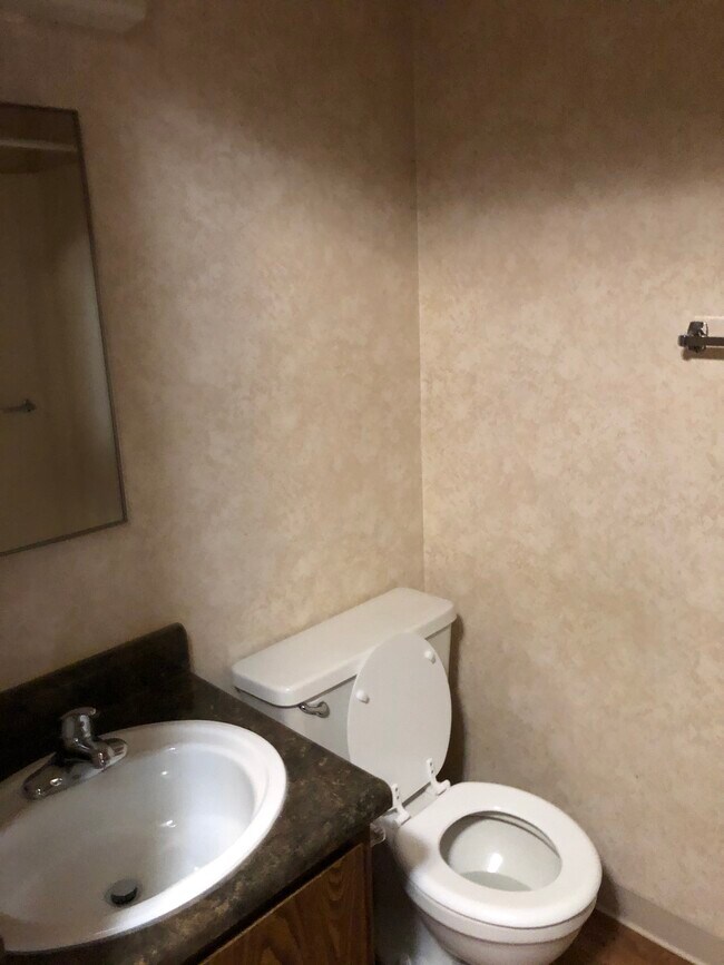 Greenglen, Toledo, OH 43615 - photo 6