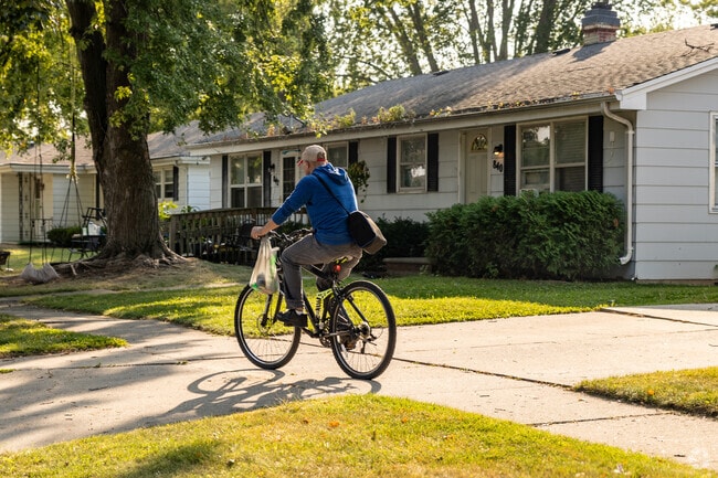 Most warm days find Imperial Pride residents cycling or walking about the neighborhood.