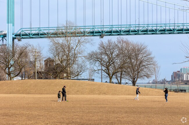 Families enjoy walks in Riverside Park.