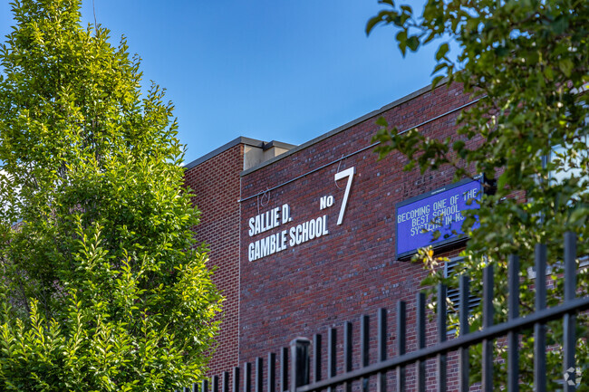 Ulysses S. Grant School No. 7 in Passaic, NJ serves 251 students in PK-K.