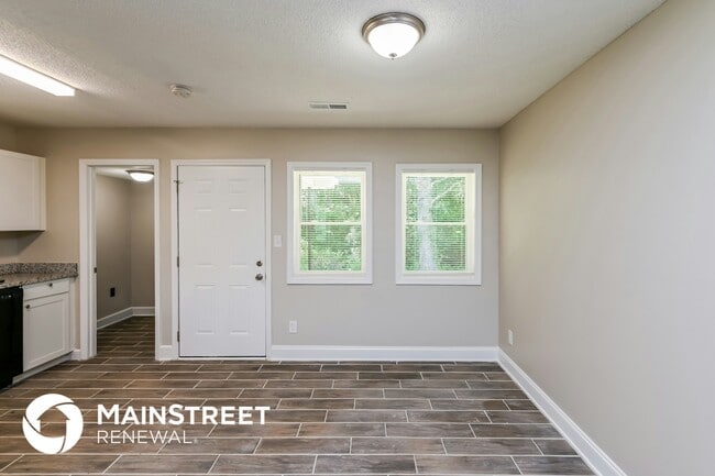 4700 Lawrence Orr Rd, Charlotte, NC 28212 - photo 7