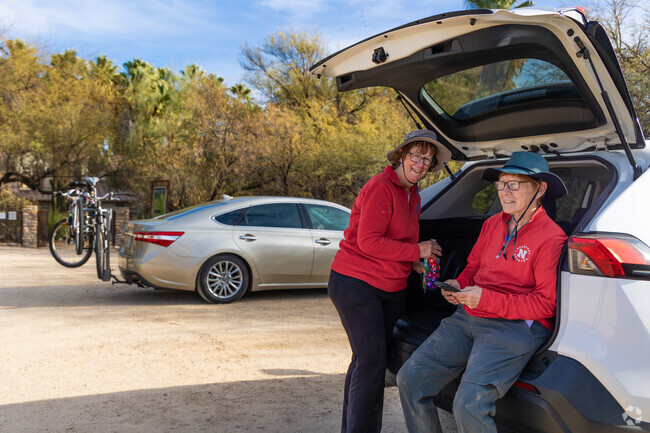 Hassayampa River Preserve offers family-friendly hiking trails.