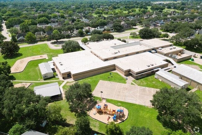 Pecan Grove Elementary School is situated on a spacious campus.