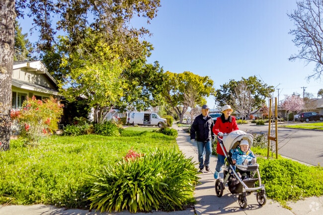 The streets in Hathaway providing nice walking paths throughout the community.