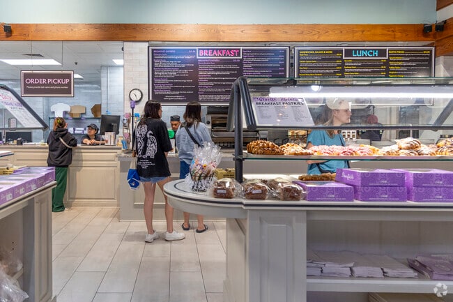 Deerfields Bakery near Horatio Gardens offers all kinds of treats and pastries.