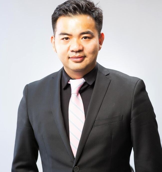 Agent Photo