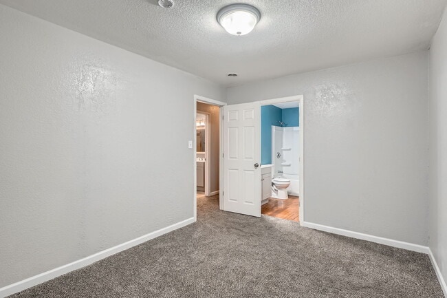 921 Dakin St, Denver, CO 80221 - photo 5