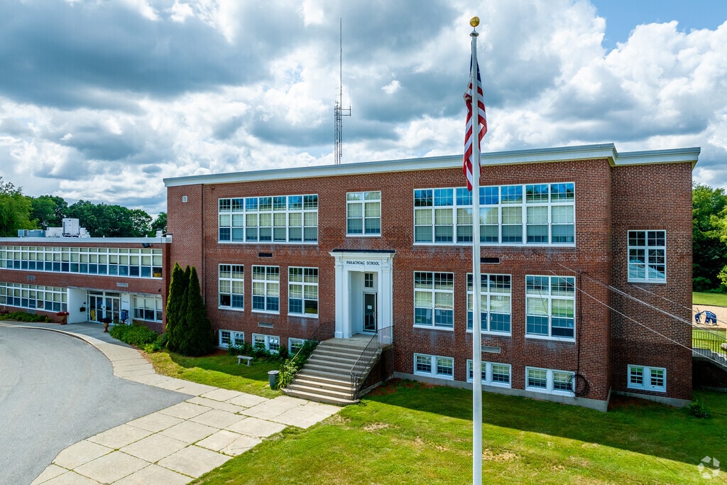 Pakachoag Elementary School is a vibrant and inclusive learning community.