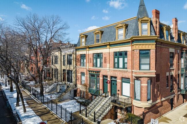 Duplexes such as this add character to the corners of the streets of West Loop.