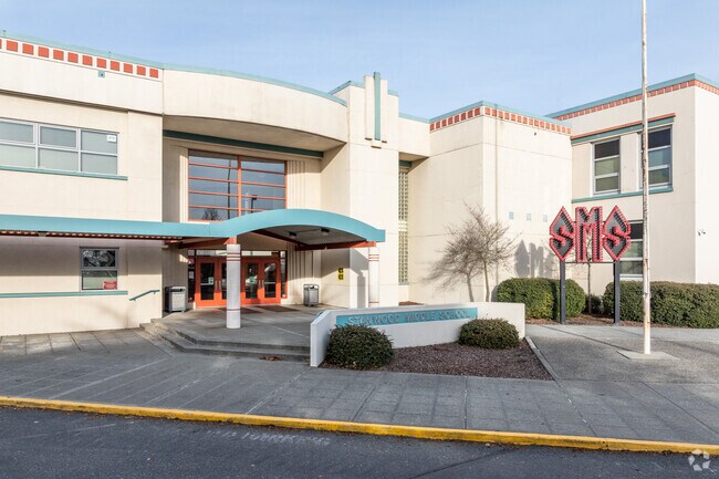 Stanwood Middle School provides excellent education and sports programs.