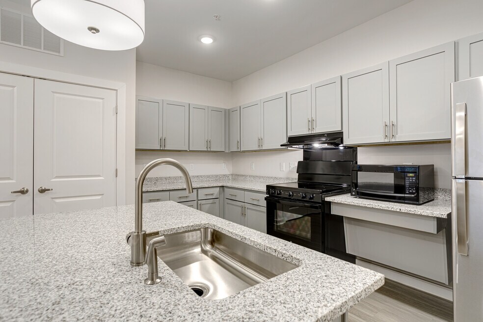 8200 McCrory (Poplar/McCroy) 8200 Mccrory Ln, Nashville, TN