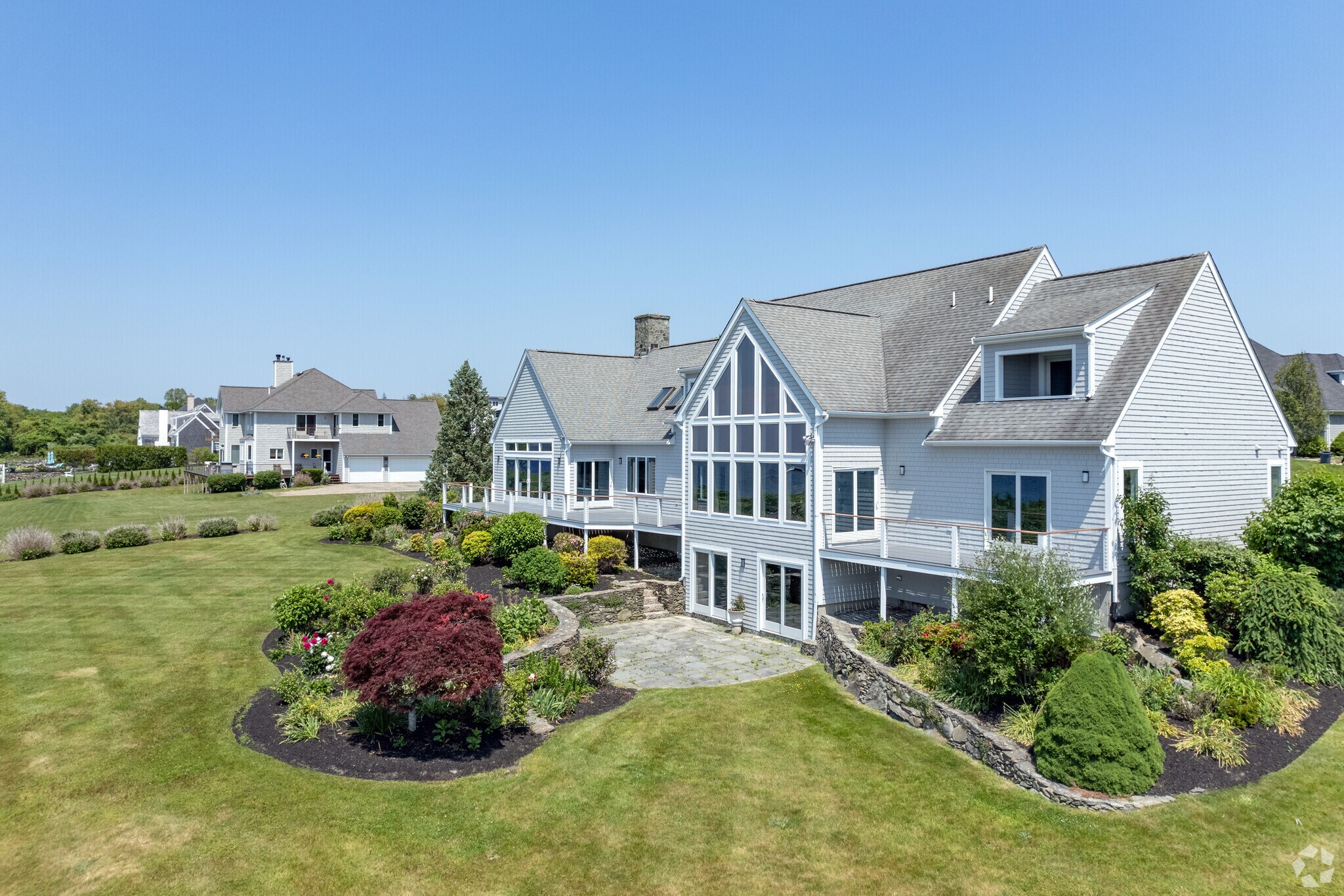 These shoreline homes in the Melville neighborhood showcase the water views.