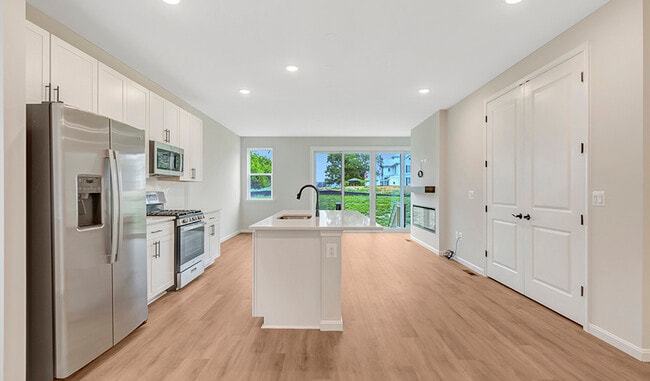 104 Midsummer Ln, Middletown, VA 22645 - photo 3