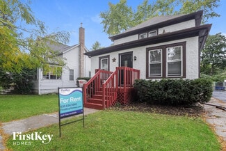 125 S Fordham Ave, Aurora, IL 60506