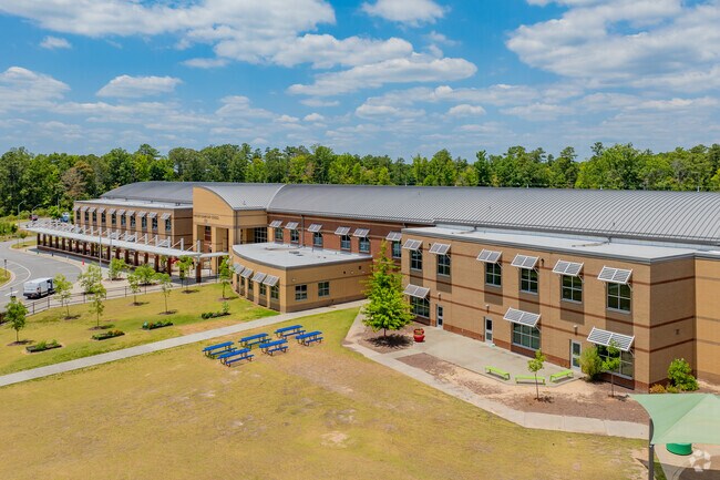 Morrisville, NC's Parkside Elementary School serves children in grades 6-8.