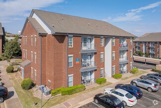 1600 Kickingbird Rd, Edmond, OK 73034