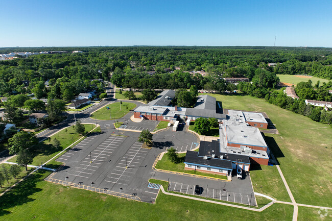 Memorial Middle School has dedicated staff and teachers who care about students' success.