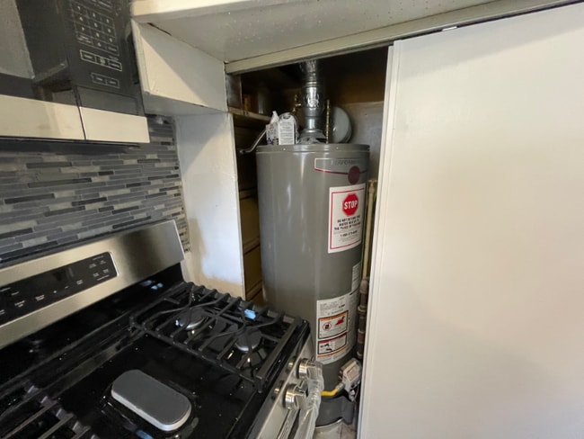 2814 Keating St, Temple Hills, MD 20748 - photo 3